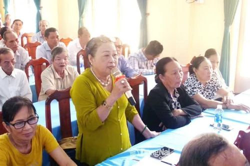 Đại biểu Quốc hội tiếp xúc cử tri tại các xã Trị An và Hưng Thịnh