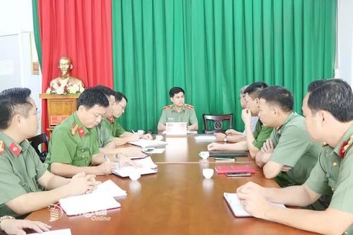 Thiếu tướng Nguyễn Đức Hải, Giám đốc Công an tỉnh Đồng Nai tiếp dân định kỳ