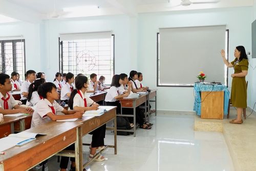 Điều chỉnh nội dung giáo dục địa phương phù hợp với tình hình mới
