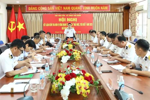 Cục Hậu cần - Kỹ thuật Hải quân kiểm tra đơn vị vững mạnh toàn diện tại Nhà máy X52