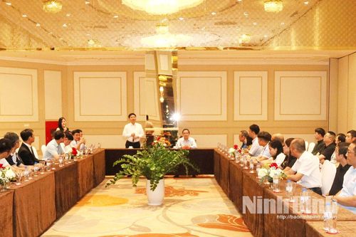 Các đồng chí lãnh đạo tỉnh tiếp và làm việc với các Doanh nghiệp Đài Loan (Trung Quốc)