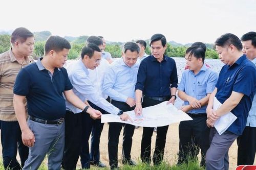 Đồng chí Bí thư Tỉnh ủy kiểm tra các dự án trên địa bàn xã Mai Sơn và Yên Sơn
