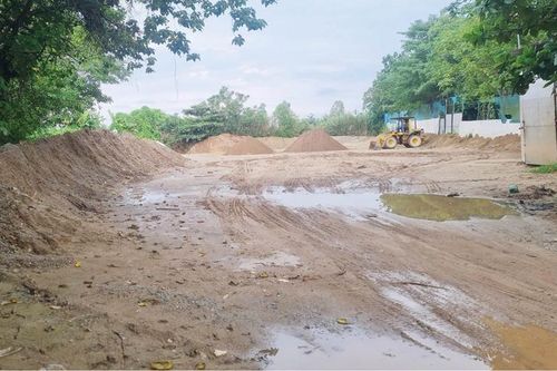 Vụ 'cát đêm vào bãi tập kết lậu': Sẽ lập phương án cưỡng chế cơ sở tập kết cát, sỏi hết hạn