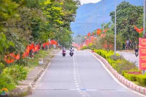 Đại hội đại biểu Đảng bộ thành phố lần thứ XVII không nhận hoa chúc mừng