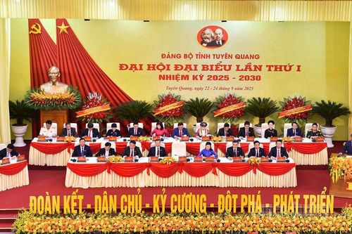 Tỉnh Tuyên Quang tổ chức thành công Đại hội đại biểu Đảng bộ lần thứ I