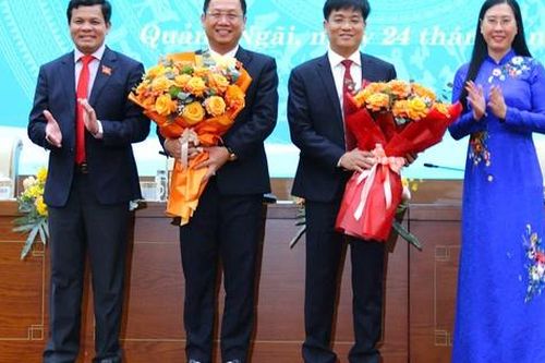 Hai bí thư xã được bầu làm Phó chủ tịch UBND tỉnh Quảng Ngãi
