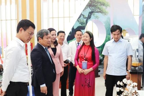 Đại hội đại biểu Đảng bộ tỉnh Quảng Ninh lần thứ XVI - dấu mốc mở ra chặng đường phát triển mơíTự tin, vững bước trong kỷ nguyên vươn mình của dân tộc