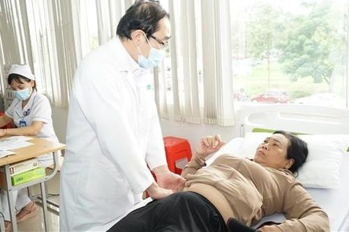 Vụ 'máy hỏng vẫn tán sỏi': Bệnh nhân nói gì?