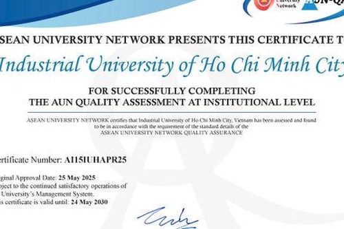 IUH đạt chứng nhận kiểm định chất lượng theo tiêu chuẩn AUN-QA