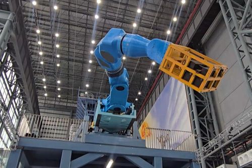 Trung Quốc: Cánh tay robot nâng vật nặng bằng 10 con voi tại nhà máy nhiệt hạch