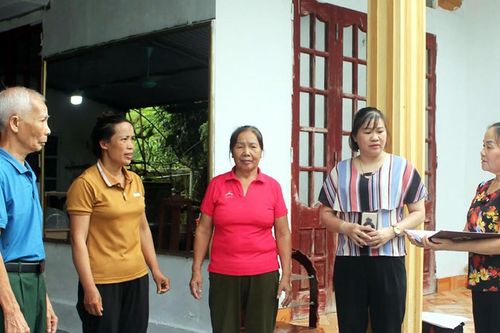 Cán bộ Mặt trận tăng cường bám sát cơ sở