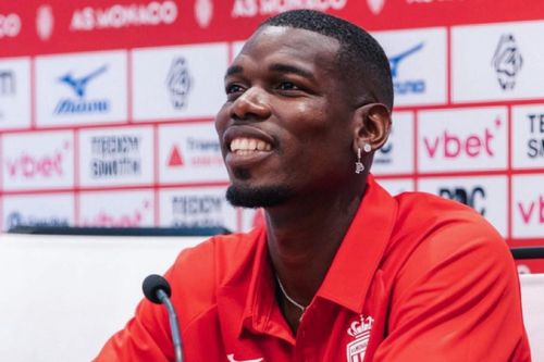 Pogba bất ngờ với Minamino