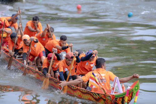 Khởi động Lễ hội đua ghe Ngo cúp Xuân Hòa mở rộng trên kênh Nhiêu Lộc