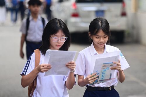 TP.HCM nói gì khi bị phản ánh dạy học 2 buổi/ngày gây 'bất công'