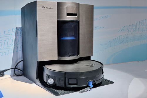 Robot hút bụi có 'sạc nhanh', thêm bánh xe leo gờ