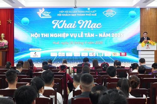 Nâng cao chất lượng nghiệp vụ lễ tân cho ngành du lịch Huế