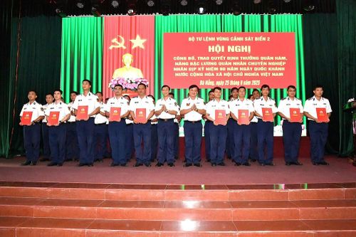 Tổng kết thực hiện Nghị định 76 về bảo đảm tiêu chuẩn vật chất hậu cần tại Vùng Cảnh sát biển 2