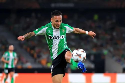 Antony sắm vai người hùng của Betis ở Europa League