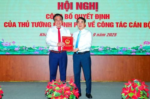 Công bố quyết định của Thủ tướng Chính phủ phê chuẩn Chủ tịch UBND tỉnh Khánh Hòa