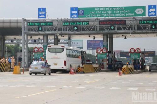 Đẩy mạnh kết nối tài khoản giao thông với phương tiện thanh toán không dùng tiền mặt