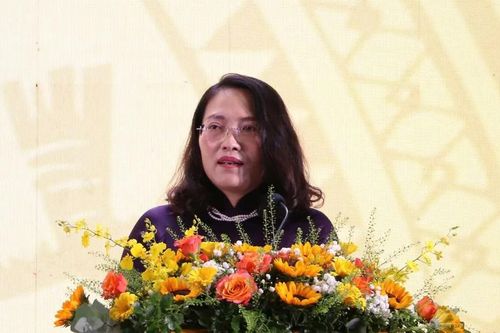 TPHCM: Khắc phục bất ổn về nhân sự của các trung tâm ngoại ngữ, tin học