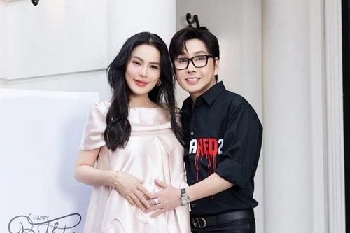 'Phú bà' Phương Lê bức xúc trước tin đồn thất thiệt về gia đình