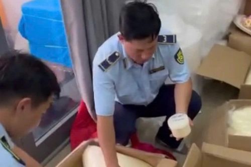 Cà Mau phát hiện, thu giữ 140kg kem trộn không rõ nguồn gốc