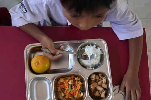 Indonesia: Hơn 6 nghìn trẻ bị ngộ độc thực phẩm liên quan bữa ăn học đường
