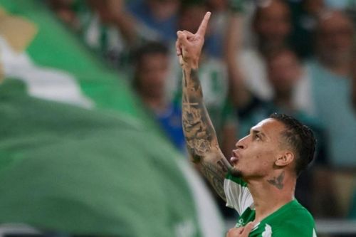 Antony ghi bàn, Betis thoát thua tại Europa League