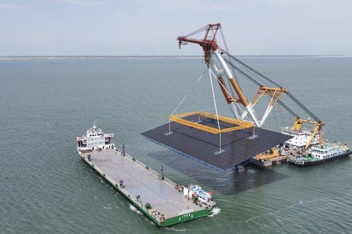 4 'ông lớn' góp 2,2 tỷ USD làm nhà máy điện mặt trời nổi quy mô khủng trên biển