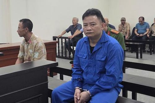 Người cha 'múa dao' sau lễ cúng 49 ngày mất của con và cái kết không mong đợi