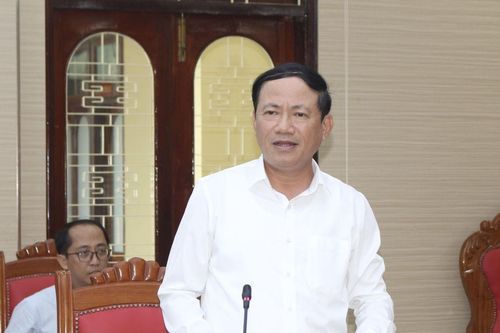 Cán bộ sở, ngành ở Gia Lai tận dụng cả ngày nghỉ để 'cầm tay chỉ việc'