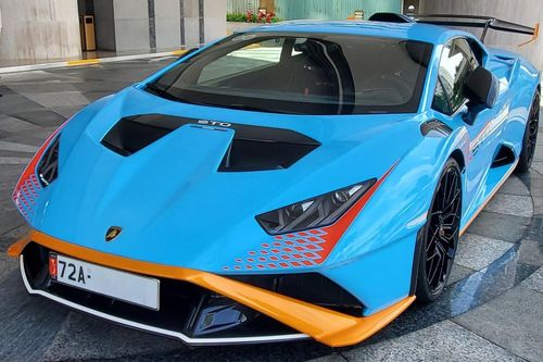Siêu xe Lamborghini giá 35 tỷ của đại gia Vũng Tàu tái xuất trên đường phố