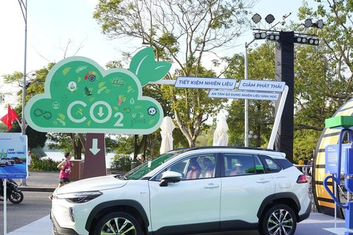 Toyota mang thông điệp 'Triệu chuyển động xanh' đến giải chạy Vì hòa bình 2025