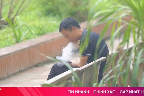Khói thuốc lá vẫn tràn lan nơi công cộng