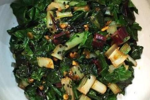 Loại rau được đánh giá 'tốt bậc nhất thế giới', hóa ra là rau quen thuộc rẻ bèo bán đầy chợ Việt