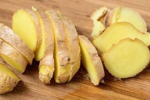 Lý do nam giới nên ăn 1 lát gừng vào buổi sáng