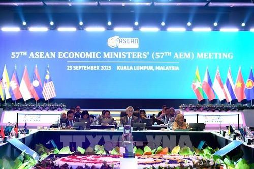 ASEAN thúc đẩy hợp tác khu vực để bảo vệ tăng trưởng