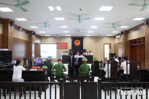 Hai bố con lĩnh án 19 năm tù về tội 'Giết người'