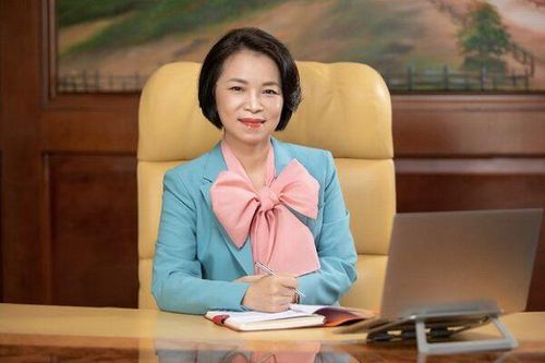 Vợ ông Phạm Nhật Vượng chạm ngưỡng tỷ phú USD