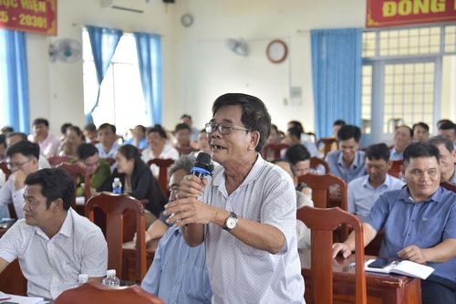 Cử tri kiến nghị nhiều vấn đề liên quan đến nông nghiệp, nông dân, nông thôn