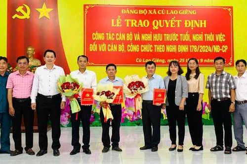 Xã Cù Lao Giêng trao quyết định công tác cán bộ