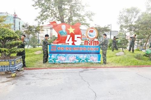 Doanh trại chính quy, sạch, đẹp giữa núi rừng
