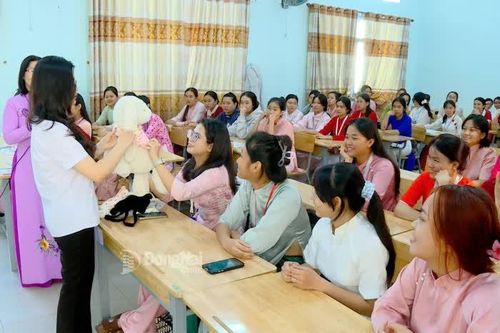 Chính phủ hỗ trợ 'mạnh tay' cho người học nghề, sinh viên sư phạm