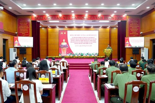Đoàn công tác của tỉnh làm việc với các phường Yên Bái, Văn Phú, Âu Lâu, Nam Cường