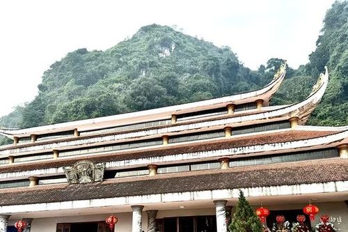 Hấp dẫn quần thể danh thắng chùa Tiên – Đầm Đa