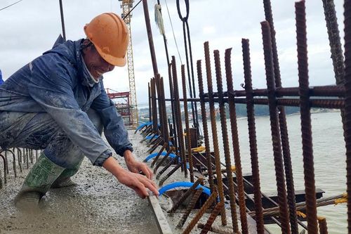 Dòng vốn kích hoạt dự án hạ tầng