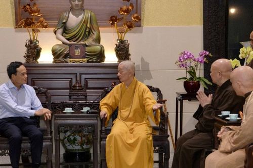 Đức Pháp chủ GHPGVN tiếp Tân Bí thư Thành ủy TP.HCM Trần Lưu Quang tại chùa Huê Nghiêm