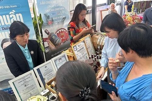 Liên kết chuỗi và thương mại điện tử: 'Con đường kép' xây dựng chuỗi cung ứng hiện đại