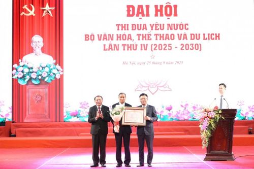 Tôn vinh cá nhân, tập thể điển hình của ngành văn hóa